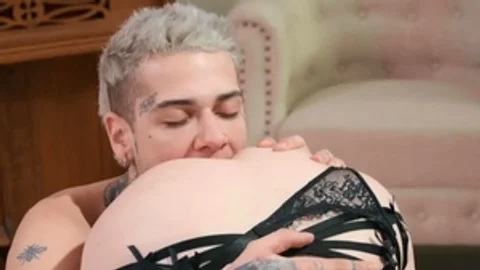 TransAngels.com: Natalie Mars is a athletic blond hair