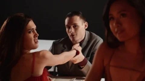 TransAngels: Handjob together with Daisy Taylor & Josh Cannon